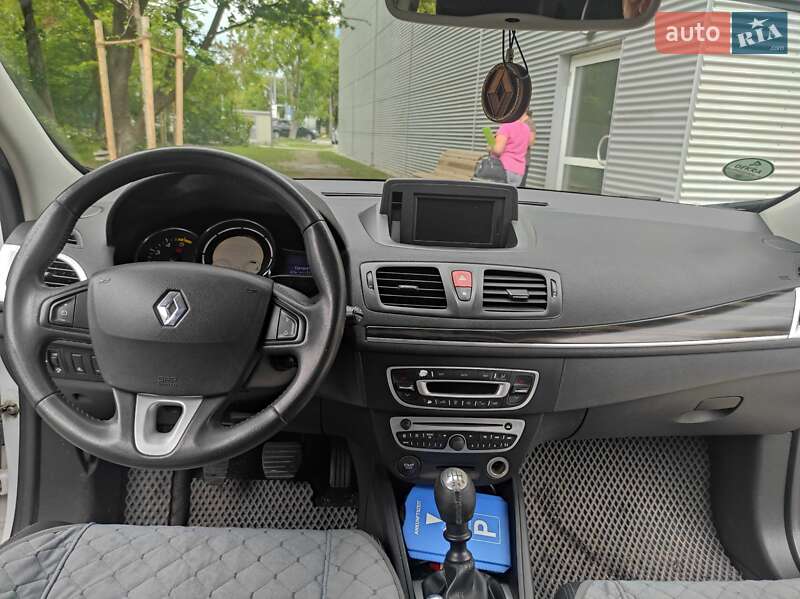 Хэтчбек Renault Megane 2010 в Запорожье фото 7 Хэтчбек Renault Megane 2010 в Запорожье