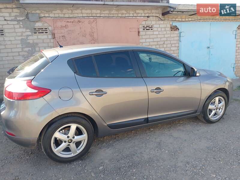 Хетчбек Renault Megane 2009 в Кривому Розі фото 4 Хетчбек Renault Megane 2009 в Кривому Розі