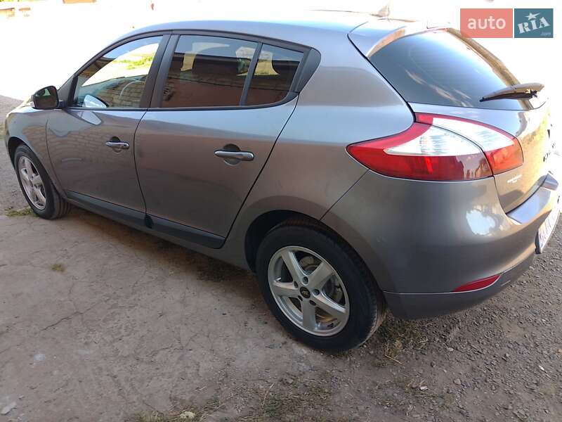 Хетчбек Renault Megane 2009 в Кривому Розі фото 9 Хетчбек Renault Megane 2009 в Кривому Розі
