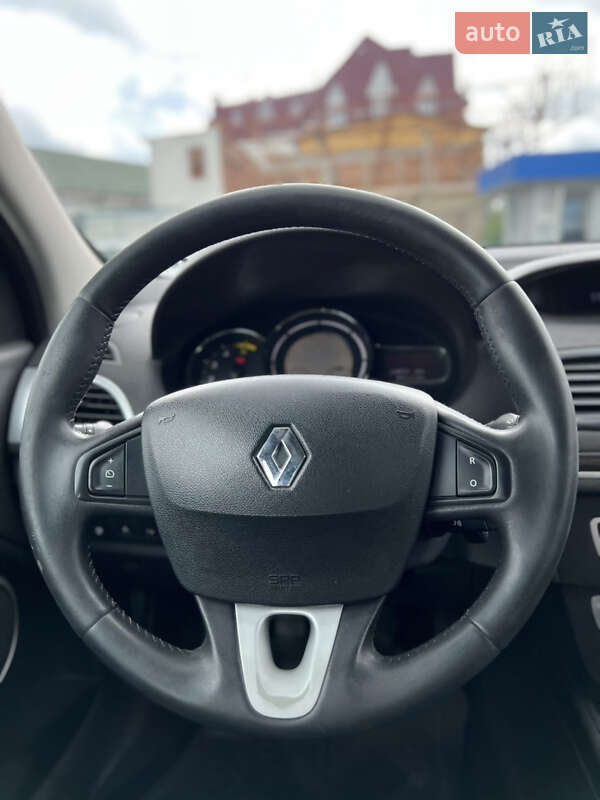 Универсал Renault Megane 2010 в Староконстантинове