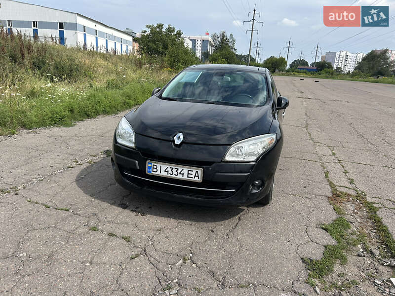 Хэтчбек Renault Megane 2010 в Полтаве фото 2 Хэтчбек Renault Megane 2010 в Полтаве