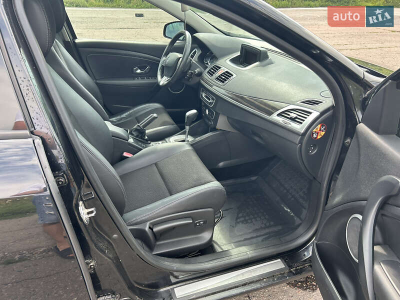 Хэтчбек Renault Megane 2010 в Полтаве фото 11 Хэтчбек Renault Megane 2010 в Полтаве