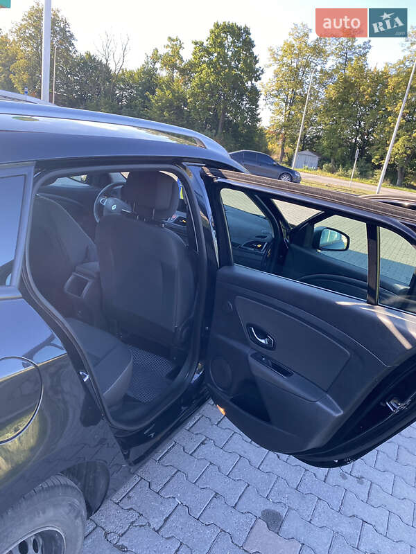 Универсал Renault Megane 2011 в Ивано-Франковске