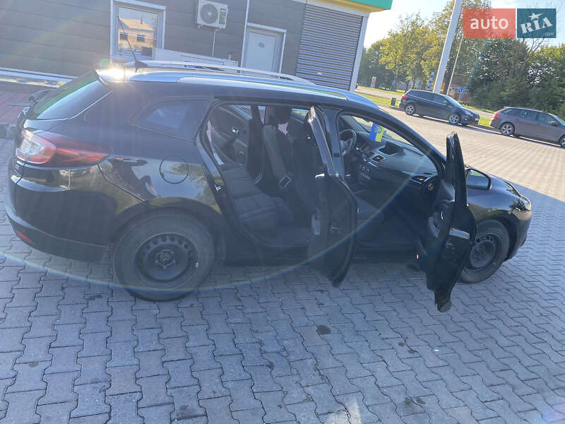 Универсал Renault Megane 2011 в Ивано-Франковске