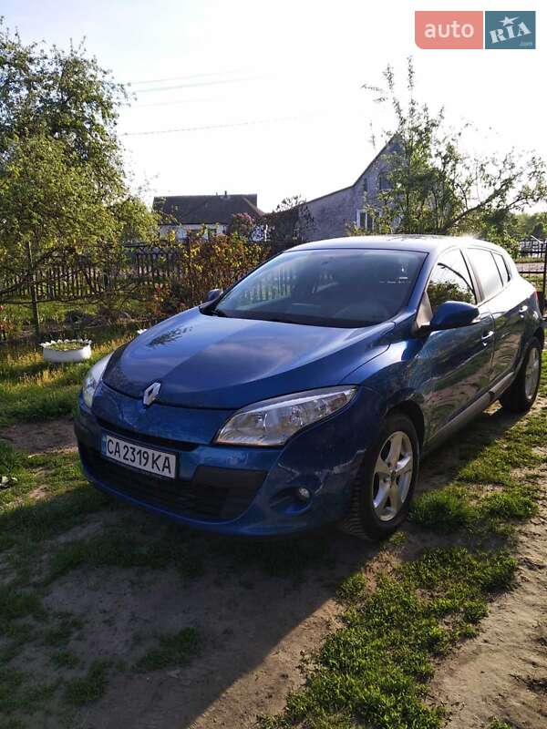 Хэтчбек Renault Megane 2011 в Черкассах фото Хэтчбек Renault Megane 2011 в Черкассах
