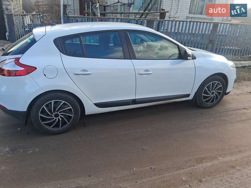 Хэтчбек Renault Megane 2013 в Староконстантинове