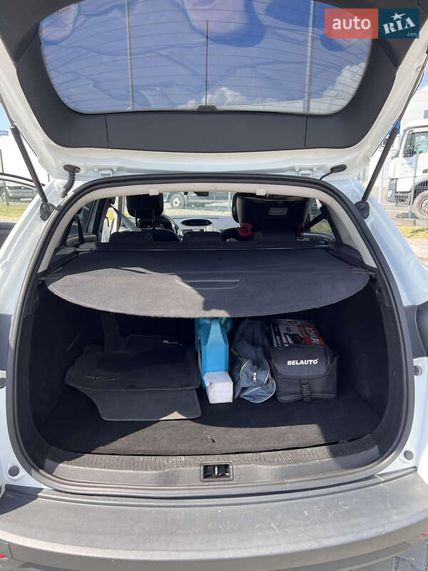 Универсал Renault Megane 2013 в Коростышеве фото 11 Универсал Renault Megane 2013 в Коростышеве