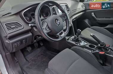 Седан Renault Megane 2018 в 