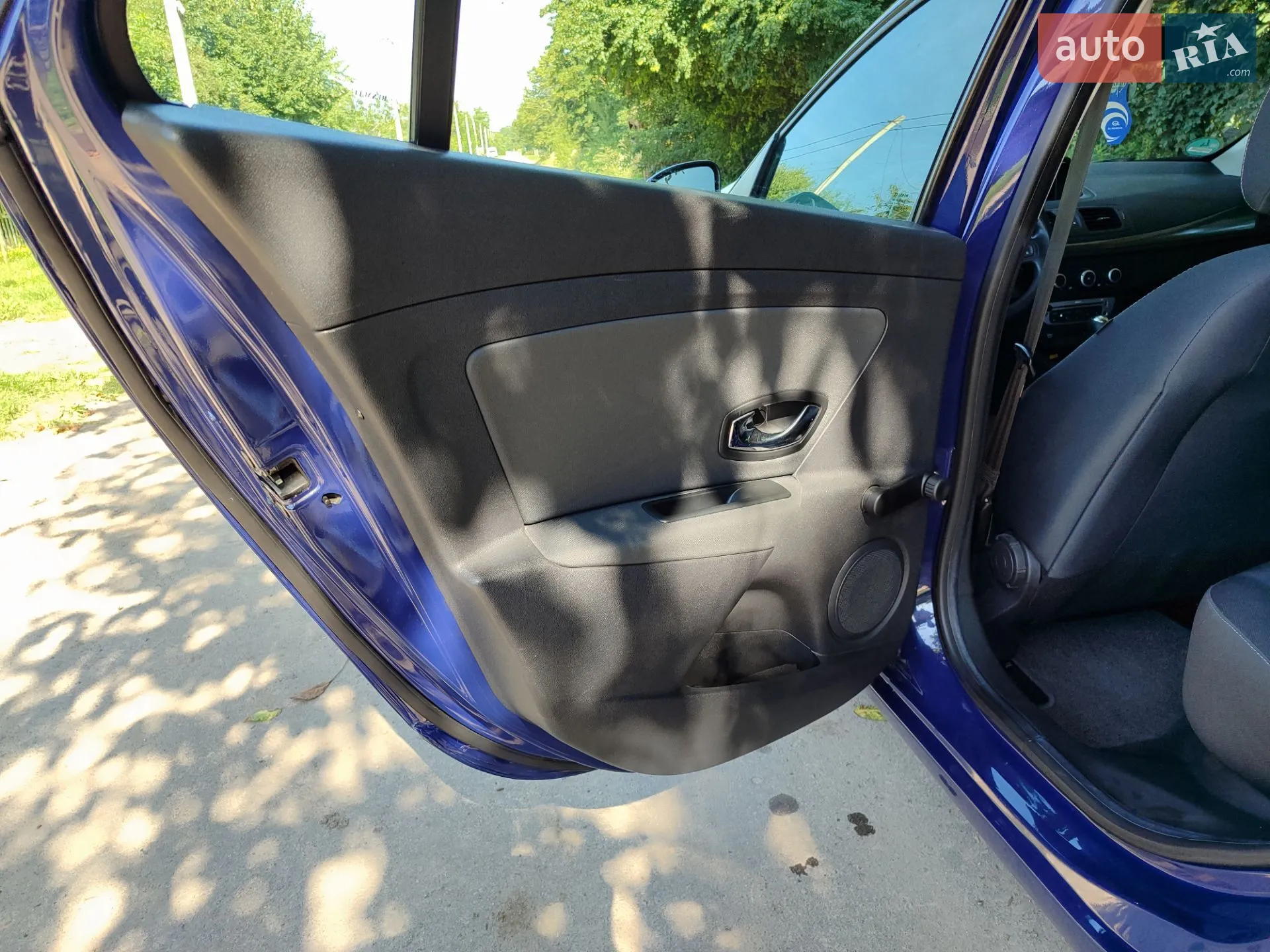2012 Renault Megane - мініатюра 21