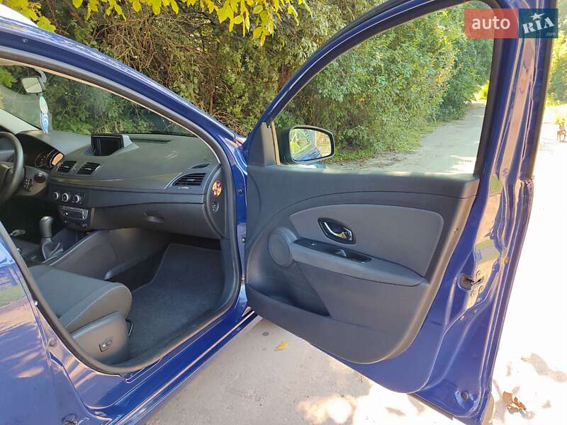 Універсал Renault Megane 2012 в Хмельницькому фото 27 Універсал Renault Megane 2012 в Хмельницькому