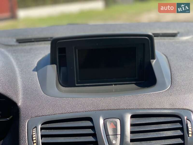 Універсал Renault Megane 2011 в Радивиліві фото 17 Універсал Renault Megane 2011 в Радивиліві