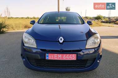 Хэтчбек Renault Megane 2010 в 