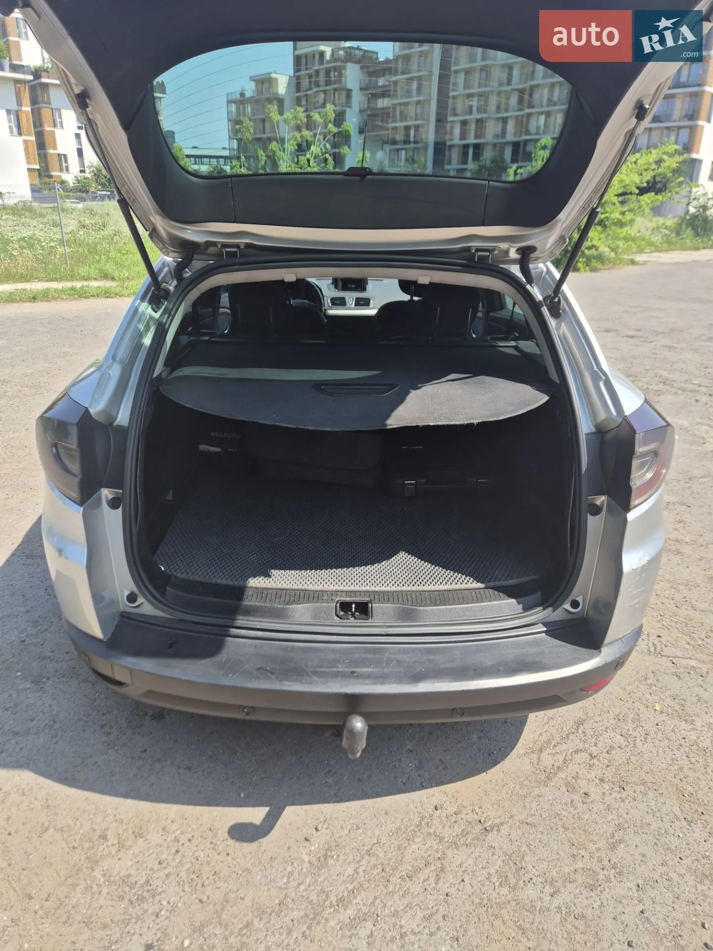 2010 Renault Megane - мініатюра 9