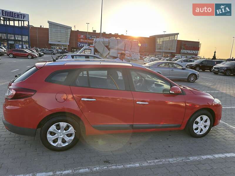 Універсал Renault Megane 2011 в Львові фото 5 Універсал Renault Megane 2011 в Львові