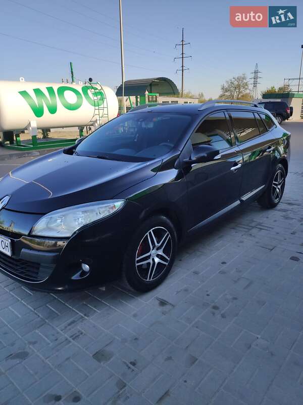 Универсал Renault Megane 2011 в Новомосковске фото 7 Универсал Renault Megane 2011 в Новомосковске