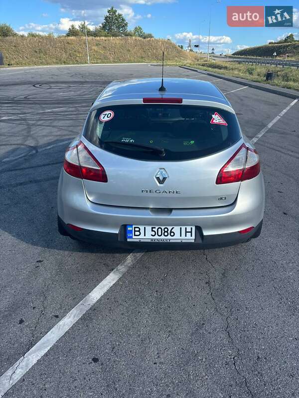 Хэтчбек Renault Megane 2013 в Полтаве фото 6 Хэтчбек Renault Megane 2013 в Полтаве