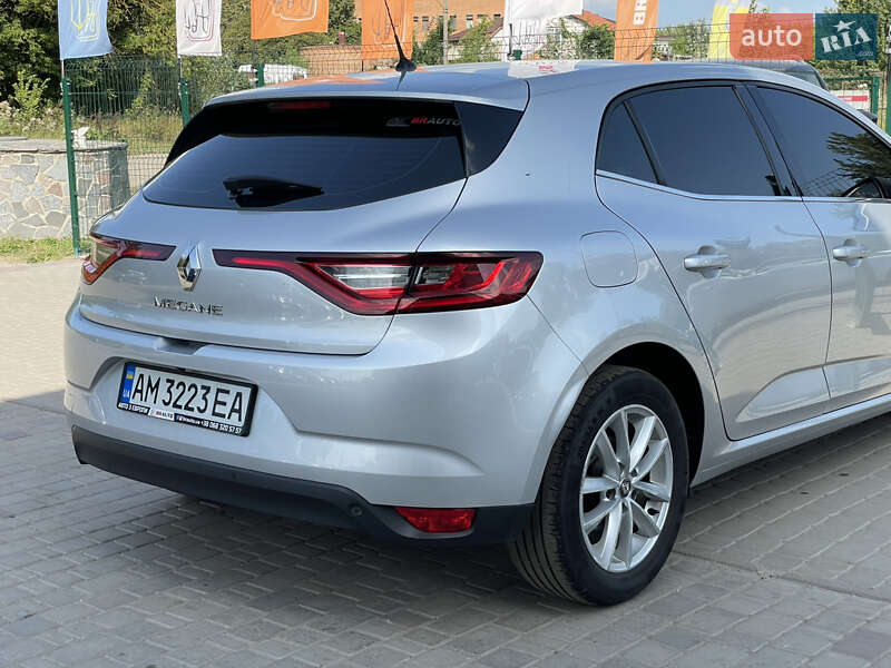 Хэтчбек Renault Megane 2016 в Бердичеве фото 16 Хэтчбек Renault Megane 2016 в Бердичеве