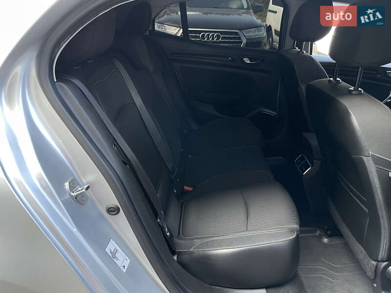 Хэтчбек Renault Megane 2016 в Бердичеве фото 30 Хэтчбек Renault Megane 2016 в Бердичеве