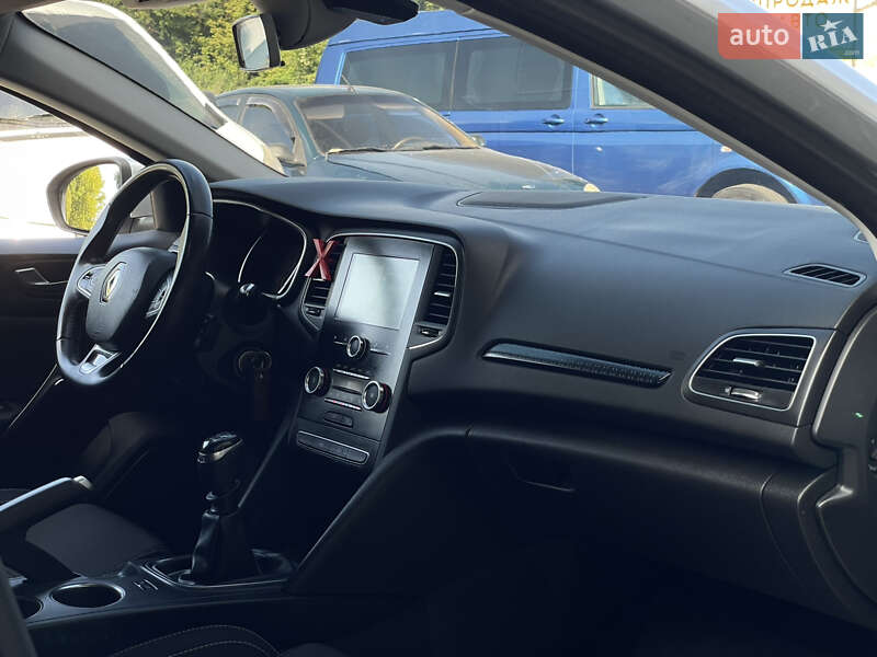 Хэтчбек Renault Megane 2016 в Бердичеве фото 33 Хэтчбек Renault Megane 2016 в Бердичеве