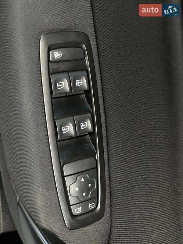 Хэтчбек Renault Megane 2016 в Бердичеве фото 38 Хэтчбек Renault Megane 2016 в Бердичеве