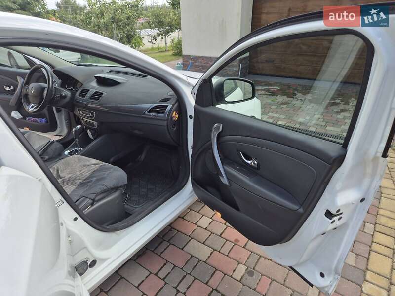 Хэтчбек Renault Megane 2015 в Ровно