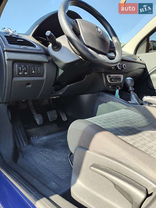 Універсал Renault Megane 2012 в Новояворівську