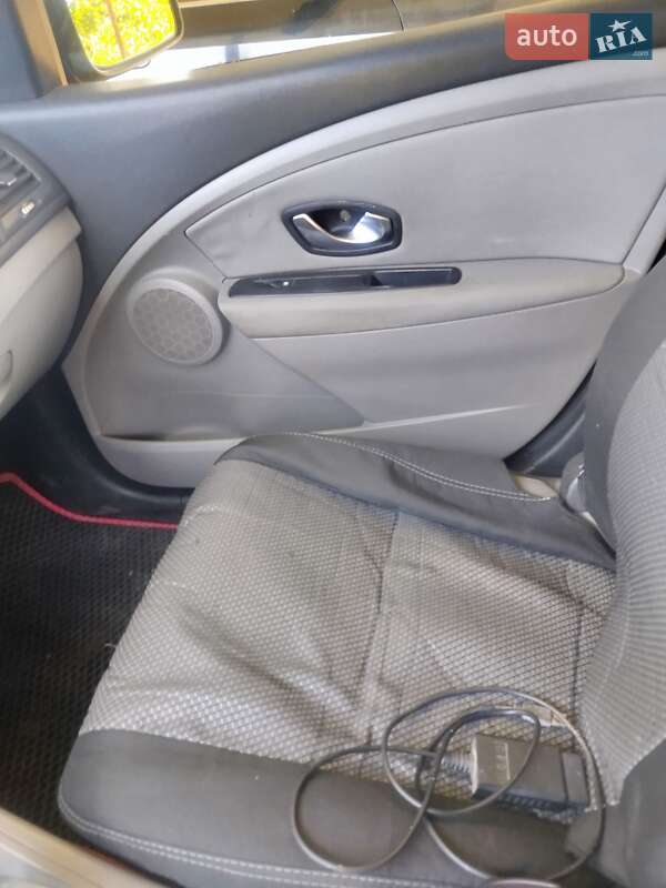 Универсал Renault Megane 2010 в Тлумаче