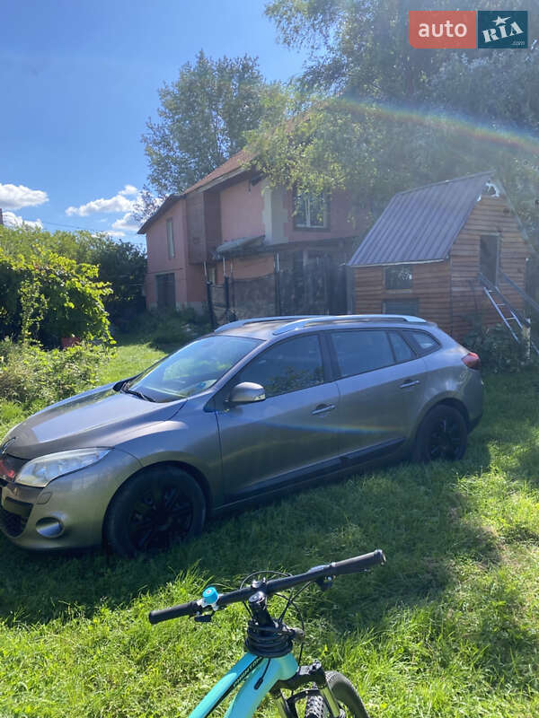 Універсал Renault Megane 2010 в Вишневому