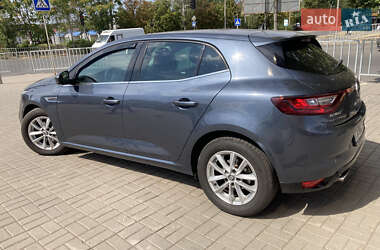 Хэтчбек Renault Megane 2017 в 