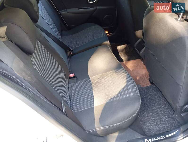 Универсал Renault Megane 2011 в Могилев-Подольске фото 13 Универсал Renault Megane 2011 в Могилев-Подольске