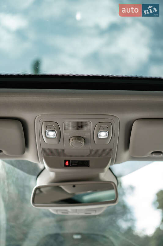 Універсал Renault Megane 2018 в Бурштині