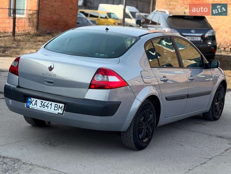 Седан Renault Megane 2004 в Глухове