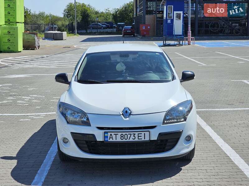 Універсал Renault Megane 2011 в Івано-Франківську фото 11 Універсал Renault Megane 2011 в Івано-Франківську