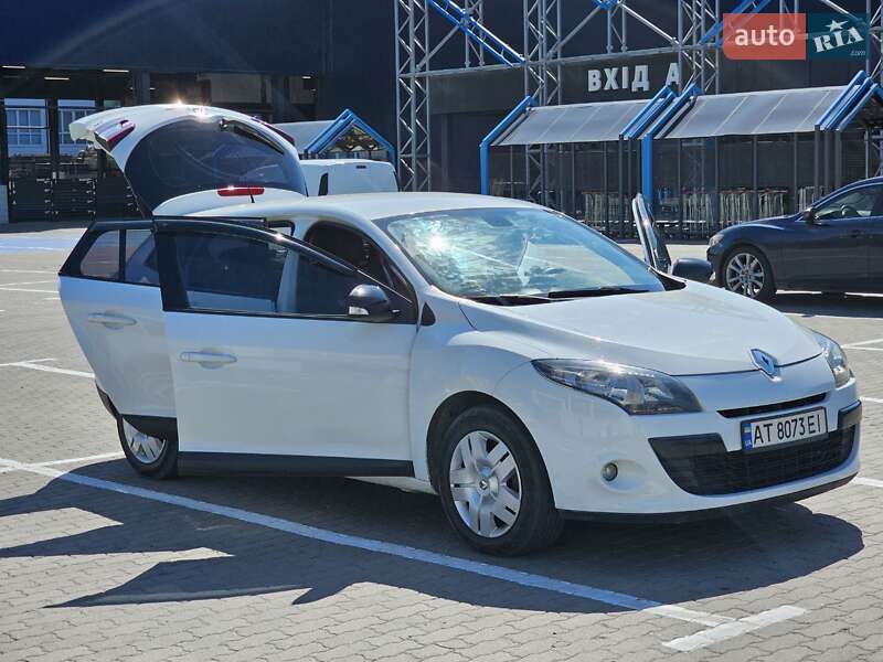 Універсал Renault Megane 2011 в Івано-Франківську фото 20 Універсал Renault Megane 2011 в Івано-Франківську