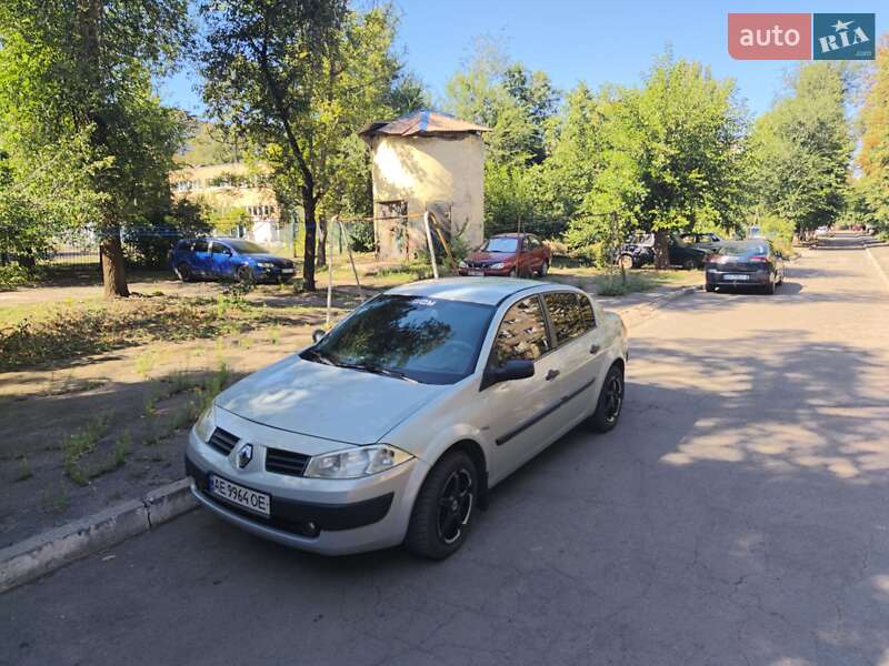 Седан Renault Megane 2004 в Кривом Роге фото 3 Седан Renault Megane 2004 в Кривом Роге