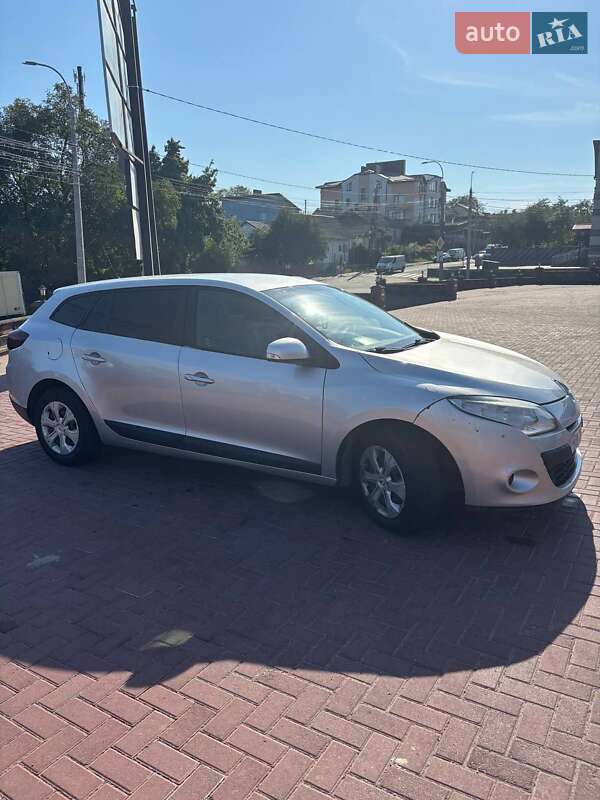 Універсал Renault Megane 2010 в Рівному фото 10 Універсал Renault Megane 2010 в Рівному