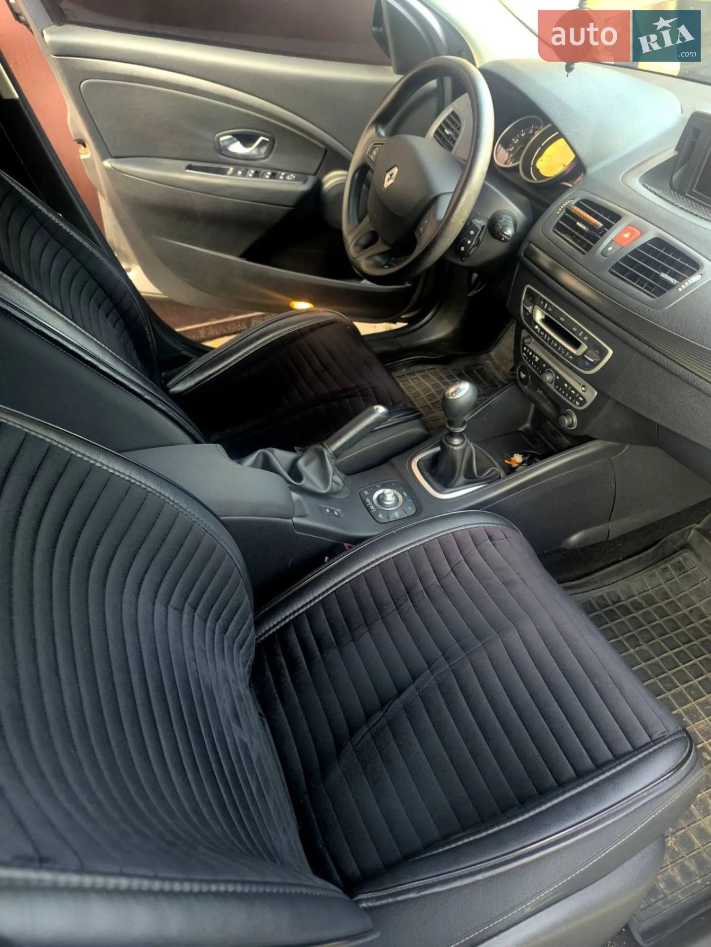 2010 Renault Megane - мініатюра 9