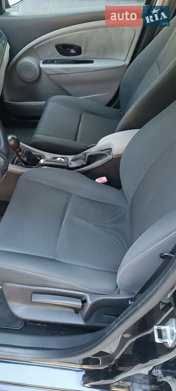 Хэтчбек Renault Megane 2011 в Днепре фото 9 Хэтчбек Renault Megane 2011 в Днепре