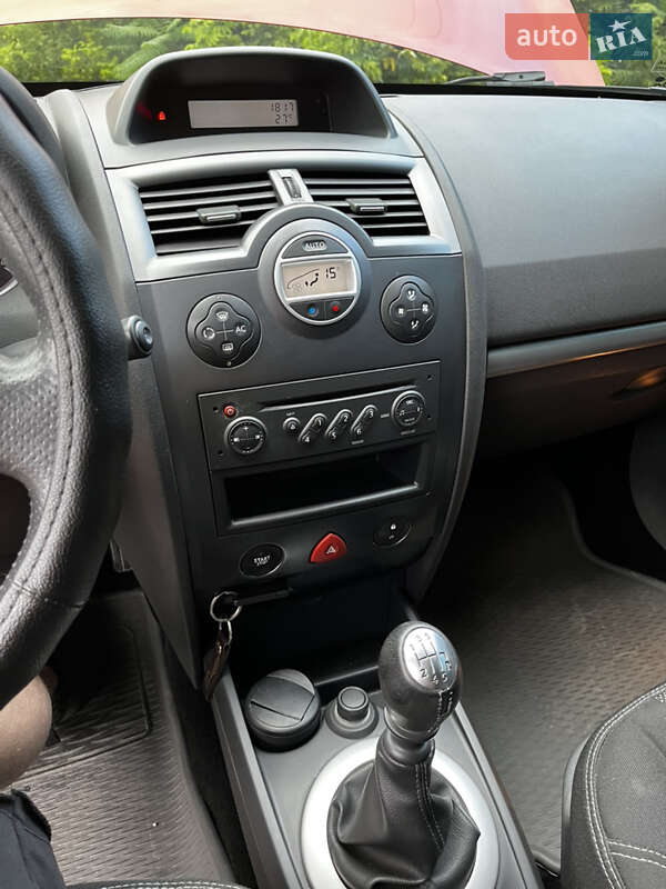 Хетчбек Renault Megane 2006 в Дніпрі