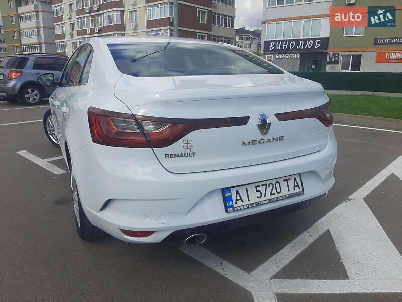 Седан Renault Megane 2018 в Киеве фото Седан Renault Megane 2018 в Киеве