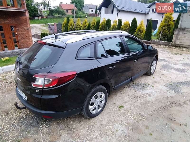 Универсал Renault Megane 2009 в Городке