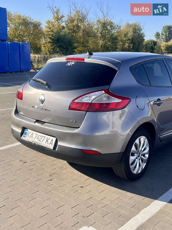 Хэтчбек Renault Megane 2013 в Киеве