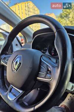 Седан Renault Megane 2017 в 