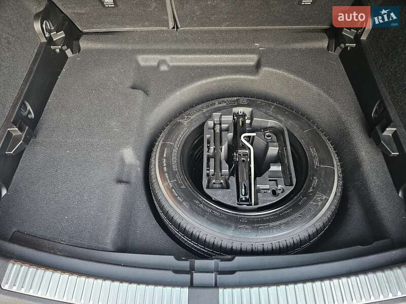 Универсал Renault Megane 2018 в Киеве фото 16 Универсал Renault Megane 2018 в Киеве