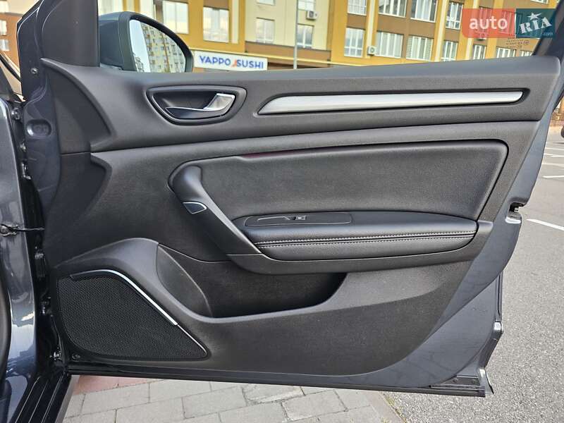 Универсал Renault Megane 2018 в Киеве фото 43 Универсал Renault Megane 2018 в Киеве