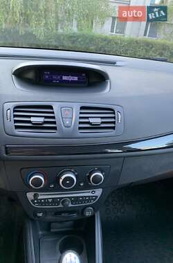 Универсал Renault Megane 2011 в 