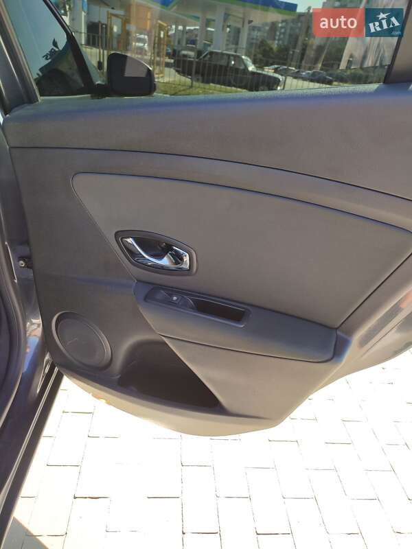 Хэтчбек Renault Megane 2012 в Сумах