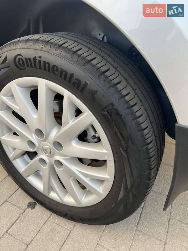 Универсал Renault Megane 2016 в Виннице фото 32 Универсал Renault Megane 2016 в Виннице