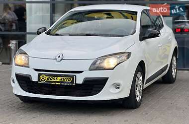 Хэтчбек Renault Megane 2011 в 