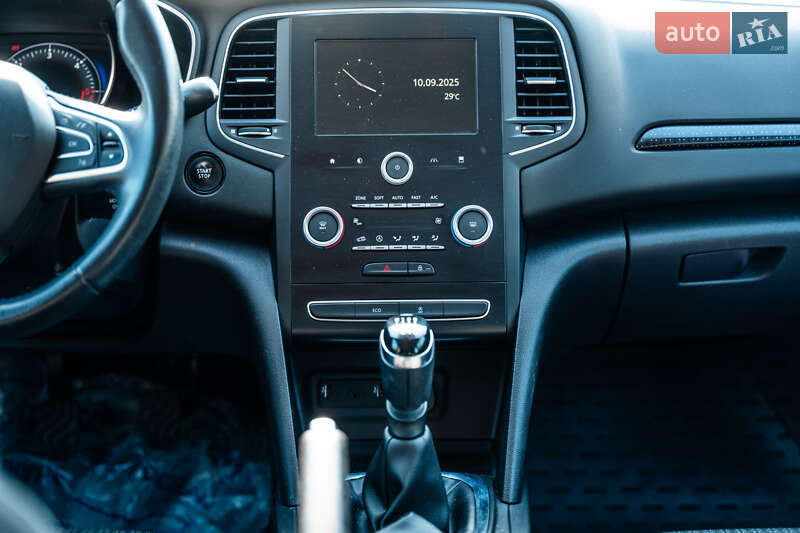 Хэтчбек Renault Megane 2017 в Киеве